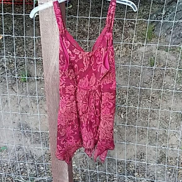 Pretty Shirt - Picture 2 of 3